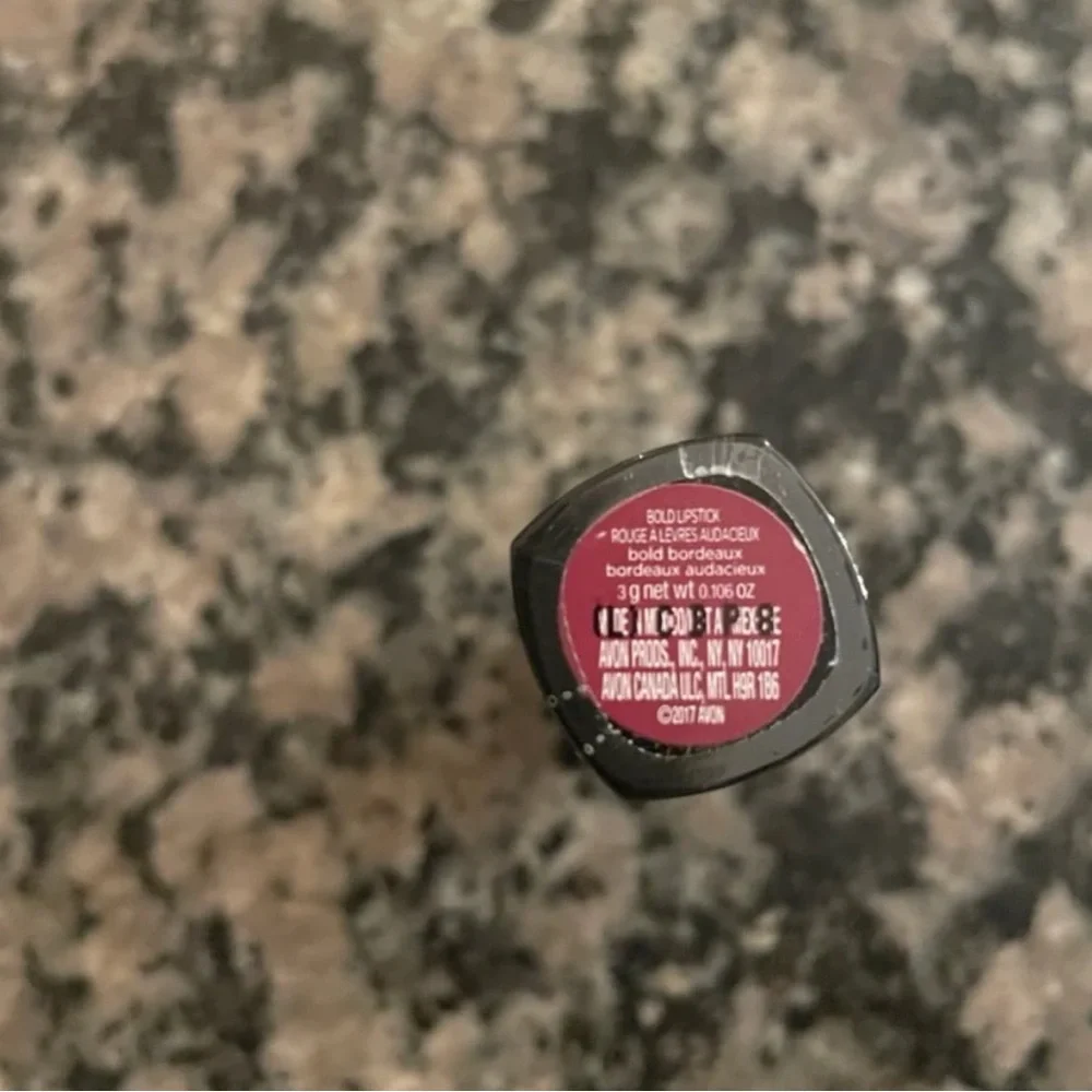 Avon True Color Lipstick and Eyeliner Set